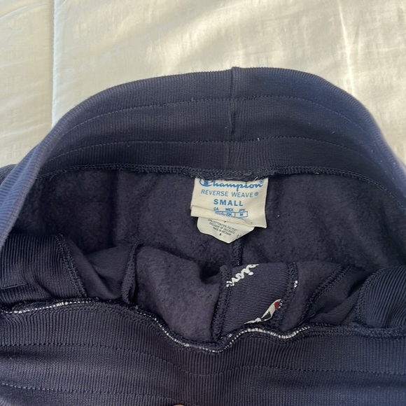 Champion Logo Shorts - Picture 3 of 7